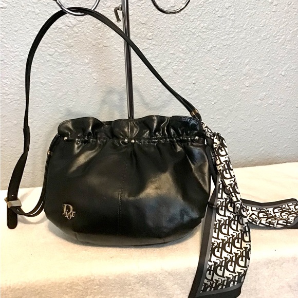 Christian Dior Leather Crossbody Bag/ Gold Chain - Picture 11 of 16